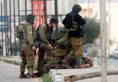 سائق شاحنة فلسطيني يدهس جنديًا إسرائيليًا