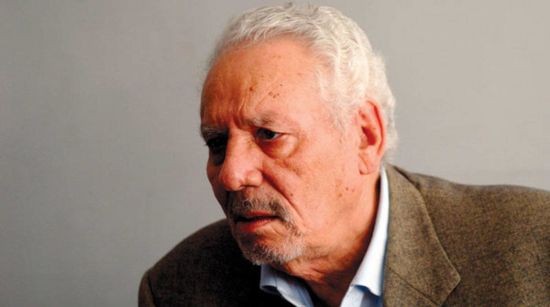 الجزائر تحذر سويسرا من ملاحقة وزير الدفاع الأسبق