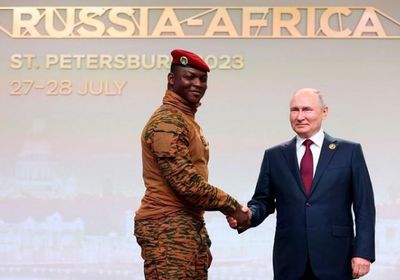 بوركينا فاسو تبحث مع وفد روسي التعاون العسكري المحتمل