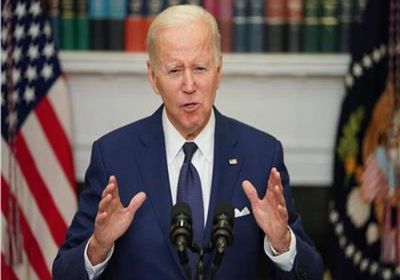 بايدن يتجه إلى فلوريدا لتفقد أضرار الإعصار إداليا