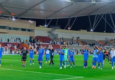 الهلال السعودي يتغني عن 4 لاعبين للشباب