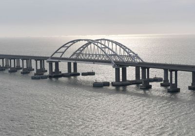 توقف حركة المرور على جسر القرم