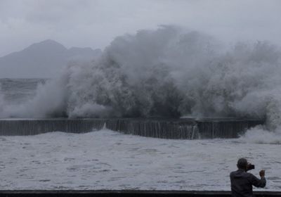 وصول الإعصار هايكوي إلى اليابسة في تايوان
