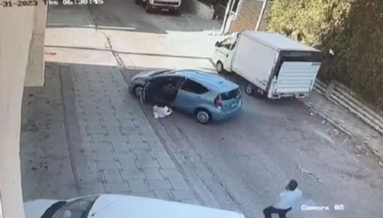 سحل فتاة 500 متر.. ضبط سارق سيارة بالأردن