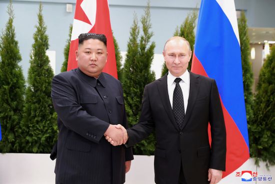 زعيم كوريا الشمالية يعتزم زيارة روسيا ولقاء بوتين