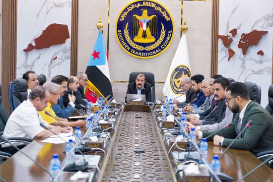 رئاسة الانتقالي: إحياء مبادرات تجاوزها الواقع "يعقد الأزمة"