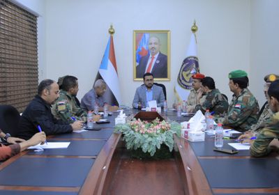 العولقي يستقبل فريق المركز الإعلامي بالقوات الجنوبية