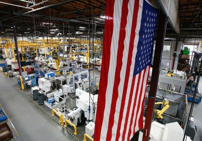 النشاط الصناعي في الولايات المتحدة يتراجع للشهر الـ10
