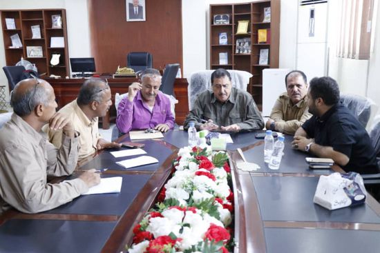 صرف رواتب أمن العاصمة عبر بنك عدن للتمويل الأصغر