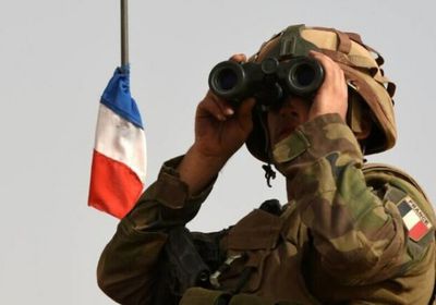 فرنسا تبدأ مباحثات مع جيش النيجر لسحب جزء من قواتها