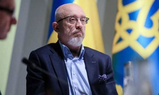 البرلمان الأوكراني يوافق على إقالة وزير الدفاع ريزنيكوف من منصبه