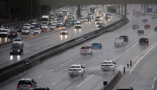 وفاة اثنين و3 مفقودين في اليونان جراء هطول أمطار