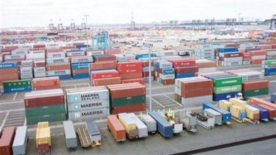 واشنطن تمدد الإعفاء الضريبي على سلع صينية