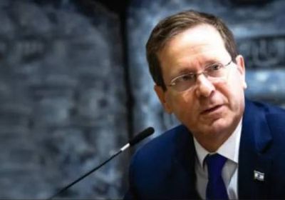 هرتسوغ يحذر من أزمة دستورية بسبب التعديلات القضائية