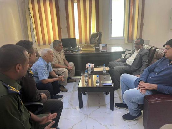 القيادات الأمنية تتفق على سرعة البت بقضايا السجناء في إصلاحية المكلا