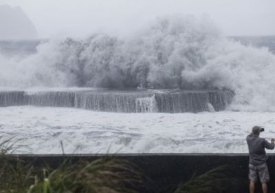 غلق المدارس ومحطات مترو أنفاق بسبب أمطار جنوب الصين