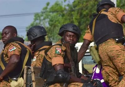 بوركينا فاسو تعتقل عسكريين بتهمة التآمر على أمن الدولة