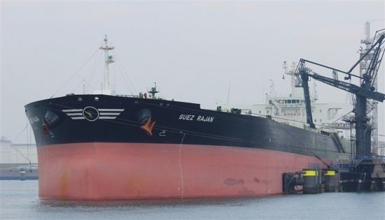 الولايات المتحدة تحبط تهريب شحنة نفط إيراني بملايين الدولارات