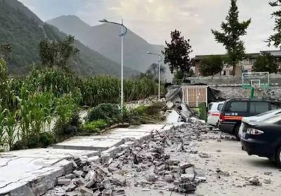 الإمارات توجه بتسيير جسر جوي لنقل المساعدات لمتضرري زلزال المغرب