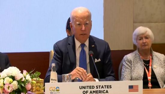 لقطة استثنائية.. الرئيس الأمريكي يوجه شكراً خاصاً لـ"محمد بن زايد" خلال قمة العشرين