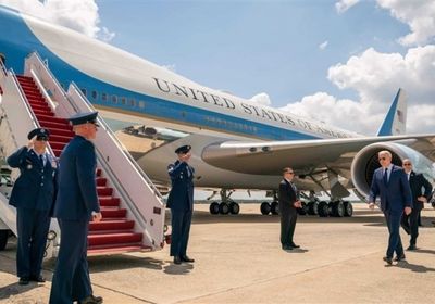 بعد نيودلهي.. الرئيس الأمريكي يتوجه إلى فيتنام