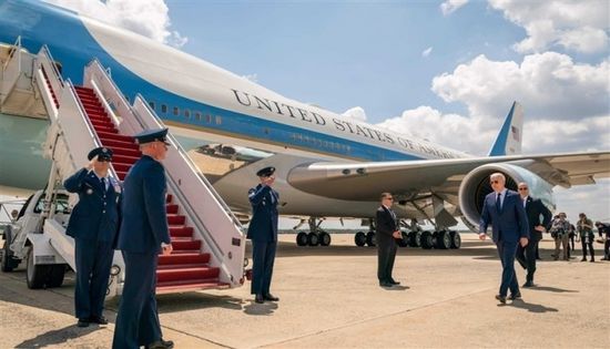 بعد نيودلهي.. الرئيس الأمريكي يتوجه إلى فيتنام