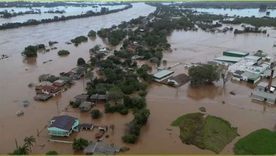 إعصار مدمر يُخلف 41 قتيلاً و46 مفقودًا في البرازيل