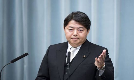 في زيارة غير معلنة.. وزير الخارجية الياباني يصل أوكرانيا