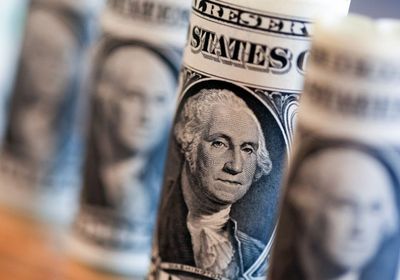 باركليز: النقد أفضل من السندات الأمريكية وسوق الأسهم