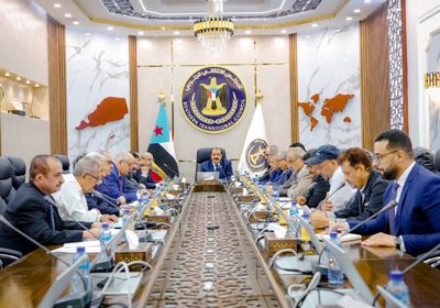 رئاسة "الانتقالي" تطالب بإقرار الحد الأدنى للأجور والمعاشات