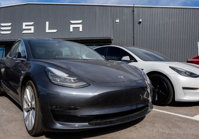 سهم تسلا يقفز 6% بتوصية من بنك "مورجان ستانلي"