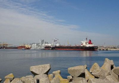 بريطانيا: الجيش الروسي استهدف سفينة شحن بالبحر الأسود