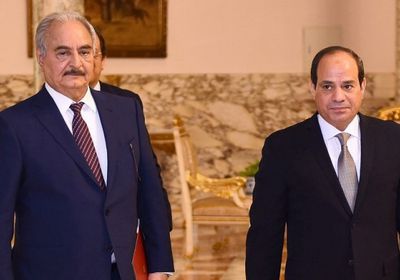 حفتر يشيد بجهود مصر في وقوفها مع متضرري الفيضانات