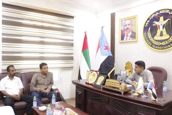 انتقالي حضرموت يتضامن مع متعاقدي جامعة المحافظة