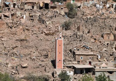 ملك المغرب يزور مصابين في الزلزال بمستشفى مراكش 