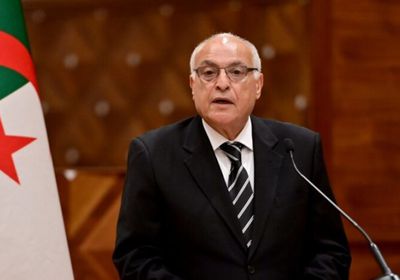 وزير الخارجية الجزائري يعزي "المنفي" في ضحايا إعصار دانيال