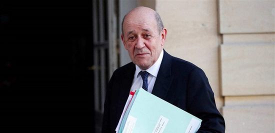 لإيجاد توافق سياسي.. مبعوث ماكرون يصل بيروت