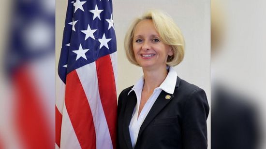 الخارجية الإماراتية تتسلم أوراق اعتماد سفيرة الولايات المتحدة الجديدة في أبوظبي