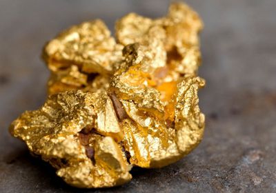 هبوط أسعار الذهب بشكل طفيف في التداولات العالمية