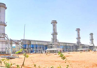 خلاف بين "المالية" والبنك المركزي يعطل محطات كهرباء عدن