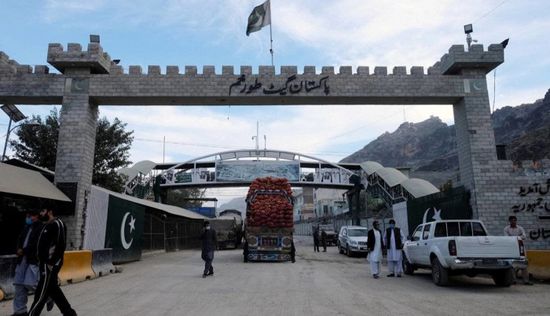 إعادة فتح معبر بين باكستان وأفغانستان