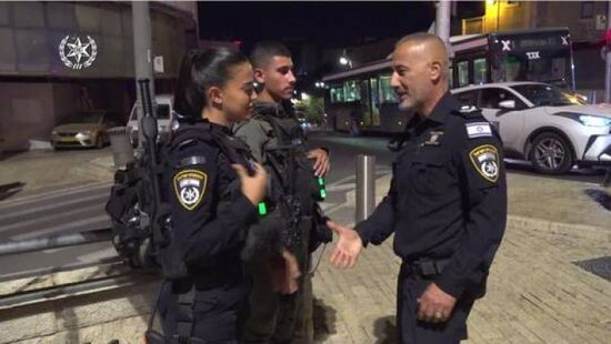 الجيش الإسرائيلي يفرض طوقا أمنيا على الضفة