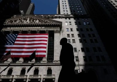 ثروات الأمريكيين تسجل رقماً قياسياً بفضل الأسهم والعقارات