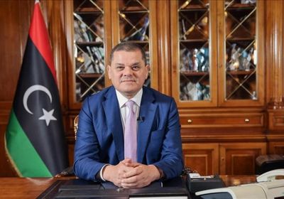 الدبيبة يوجه بصرف راتب شهر إضافي لموظفي البلديات المنكوبة