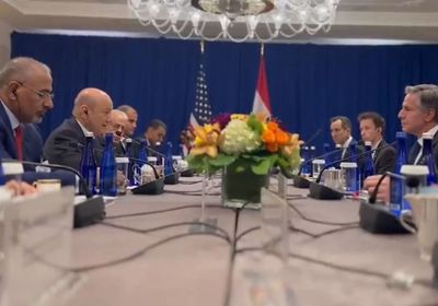 الرئيس الزُبيدي لبلينكن: نعول على دور أمريكي لوقف الحرب