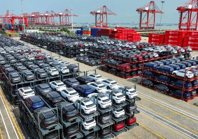 الصين تحذر من تداعيات التحقيقات الأوروبية بدعم صناعة السيارات