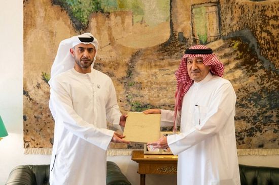 وزير الخارجية السعودي يتلقى رسالة من نظيره الإماراتي