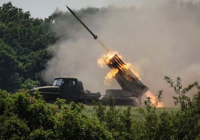هجوم روسي يصيب منشآت للطاقة في منطقة ريفنه الأوكرانية