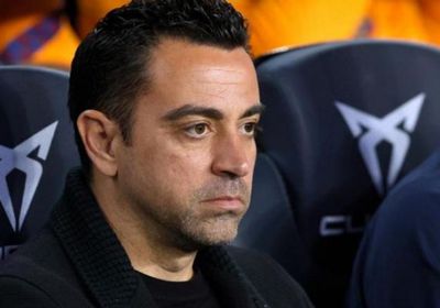 رسميا.. برشلونة يجدد عقد مدربه تشافي هيرنانديز