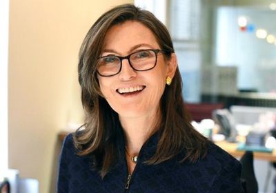 "كاثي وود" تكشف سبب عدم الانضمام لاكتتاب "آرم"